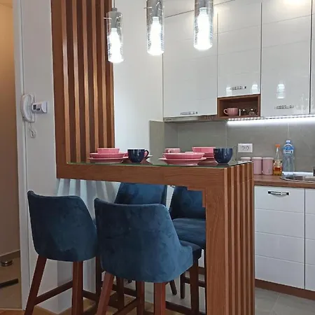 Avala21 Titova Zlatibor