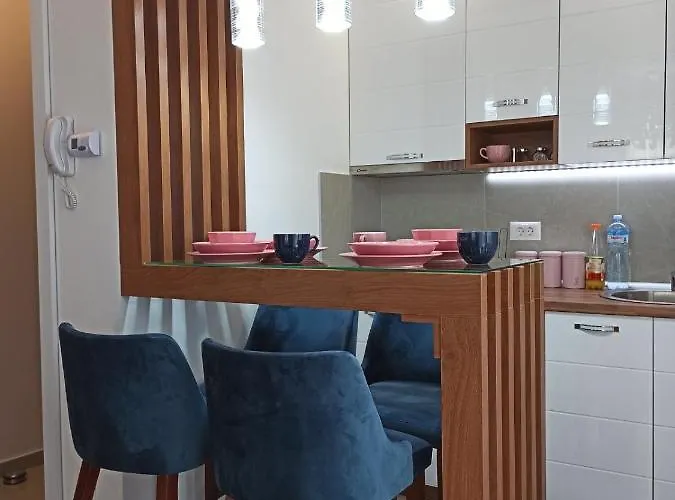 Avala21 Titova Zlatibor